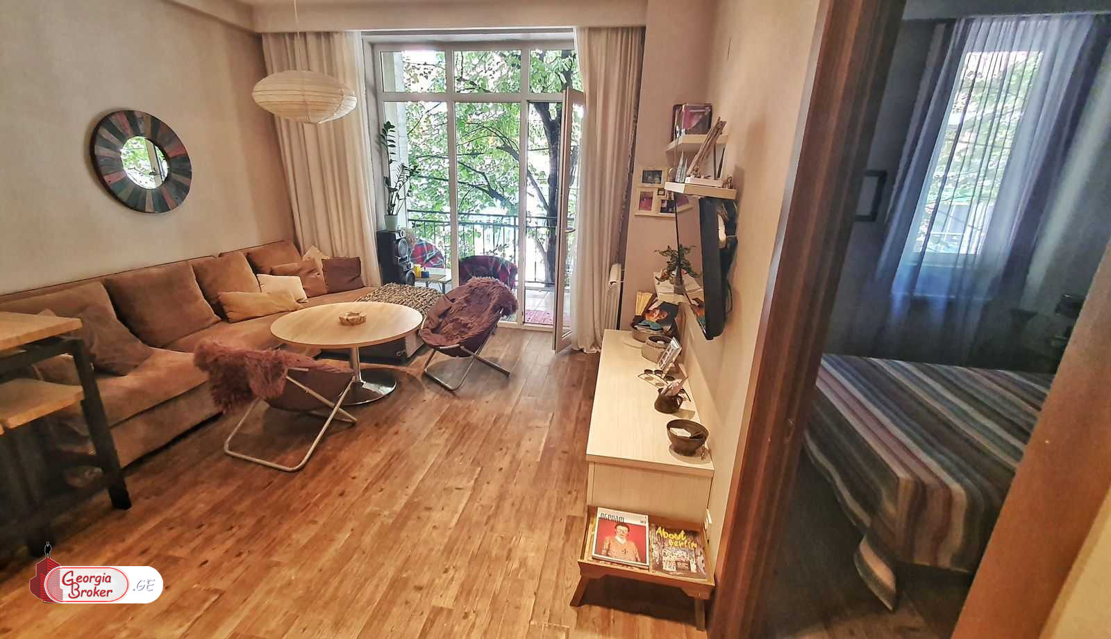 nearly repaired 2-room apartment for sale