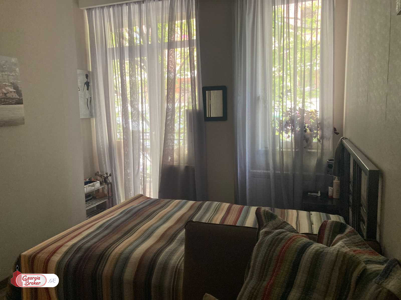 nearly repaired 2-room apartment for sale