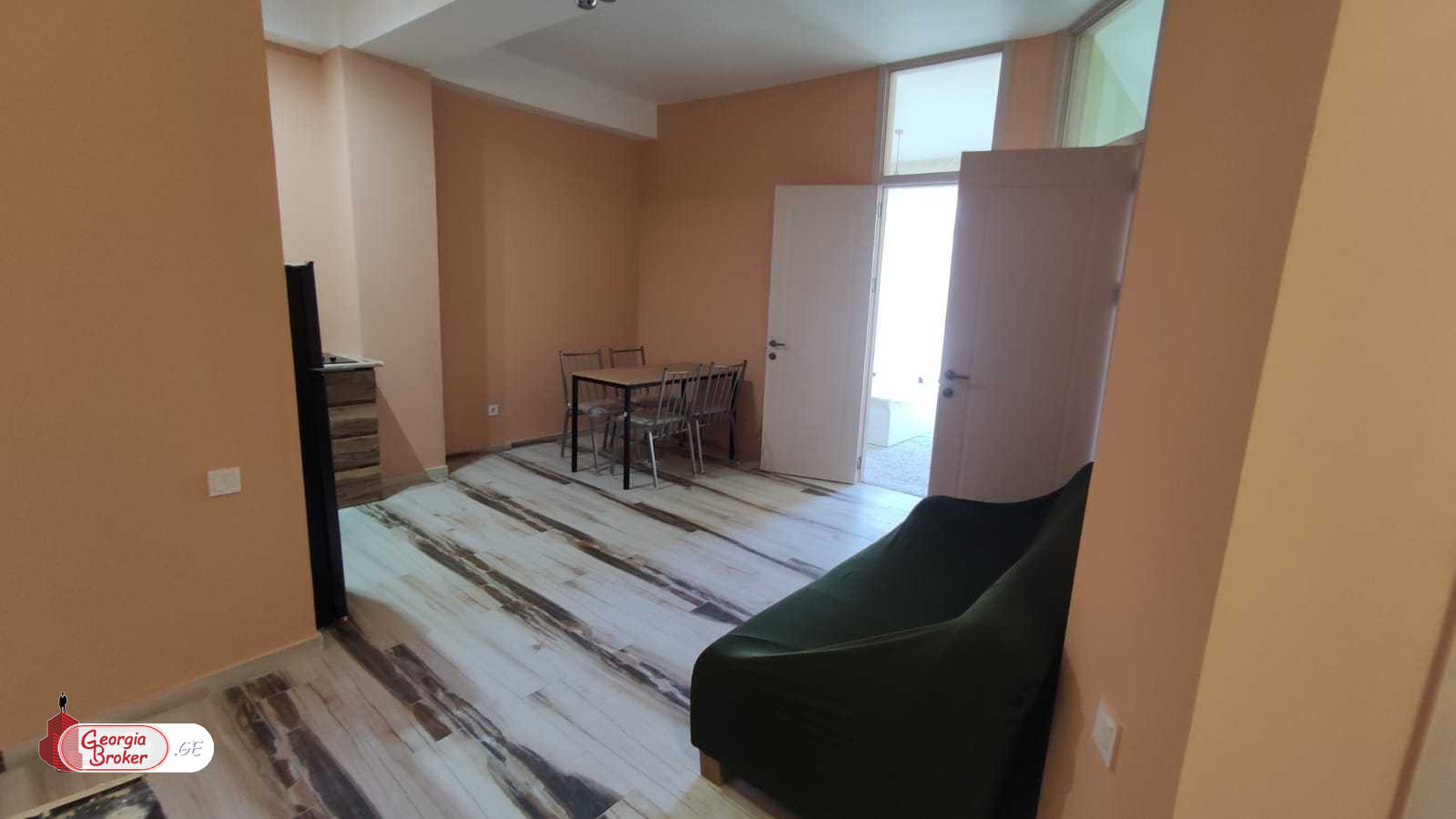 nearly repaired 3-room apartment for sale