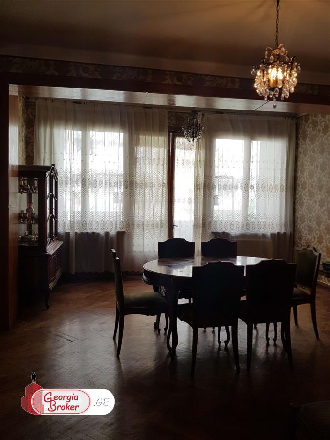 old repaired 5-room apartment for sale