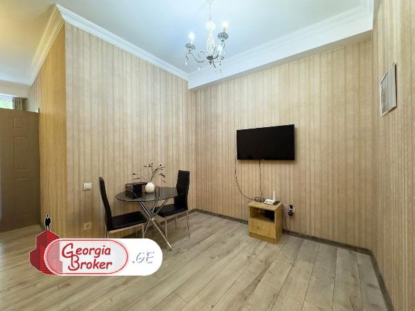 იყიდება ახალი გარემონტებული 3 ოთახიანი ბინა