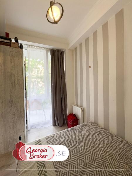 იყიდება ახალი გარემონტებული 3 ოთახიანი ბინა