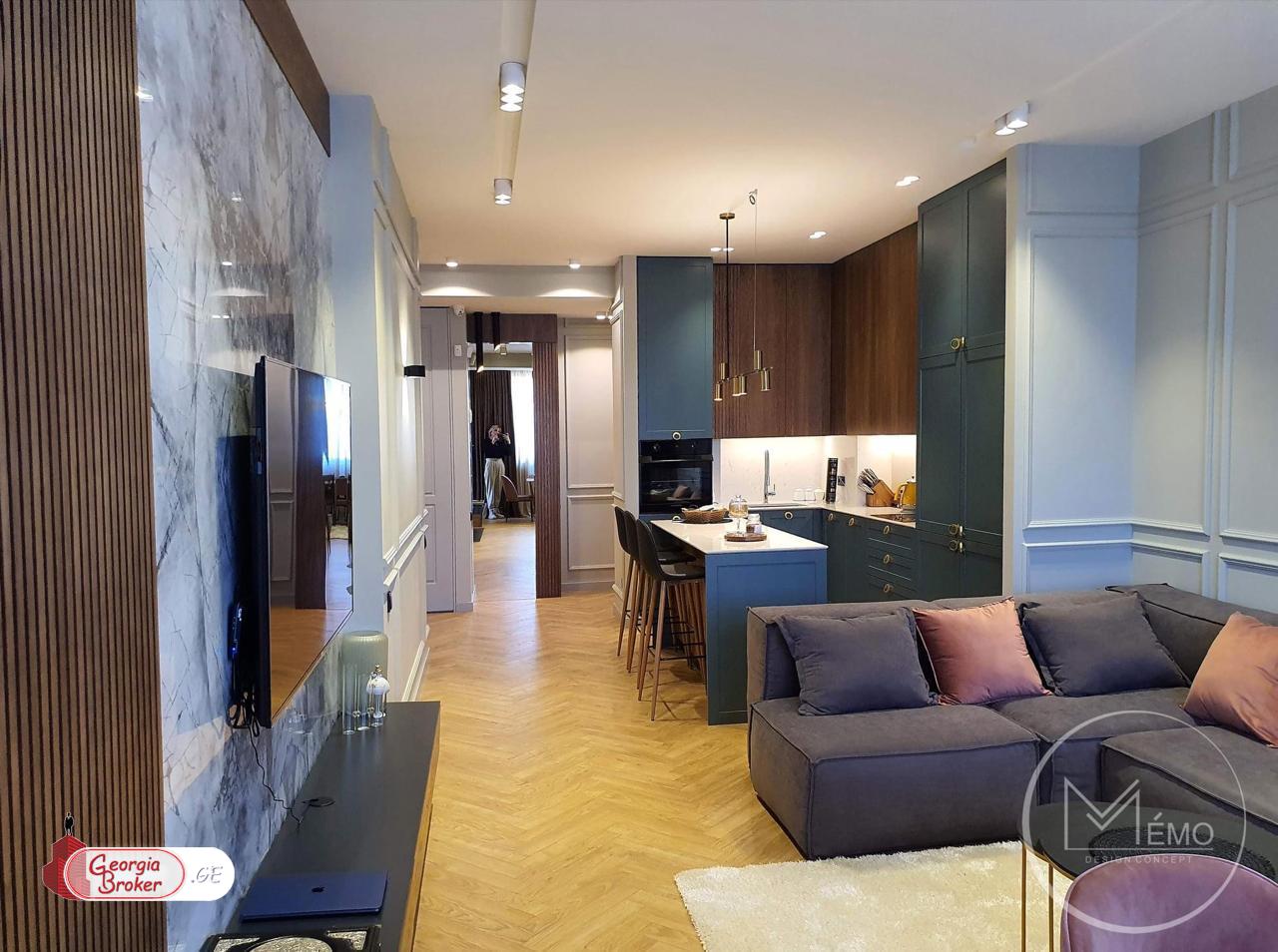 продается квартира с новым ремонтом 3-комнаты