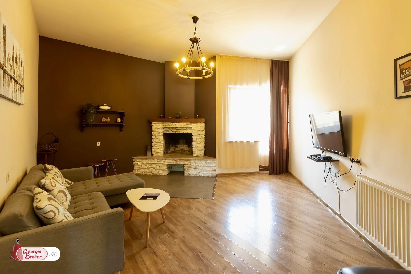 იყიდება ახალი გარემონტებული 6 ოთახიანი სახლი