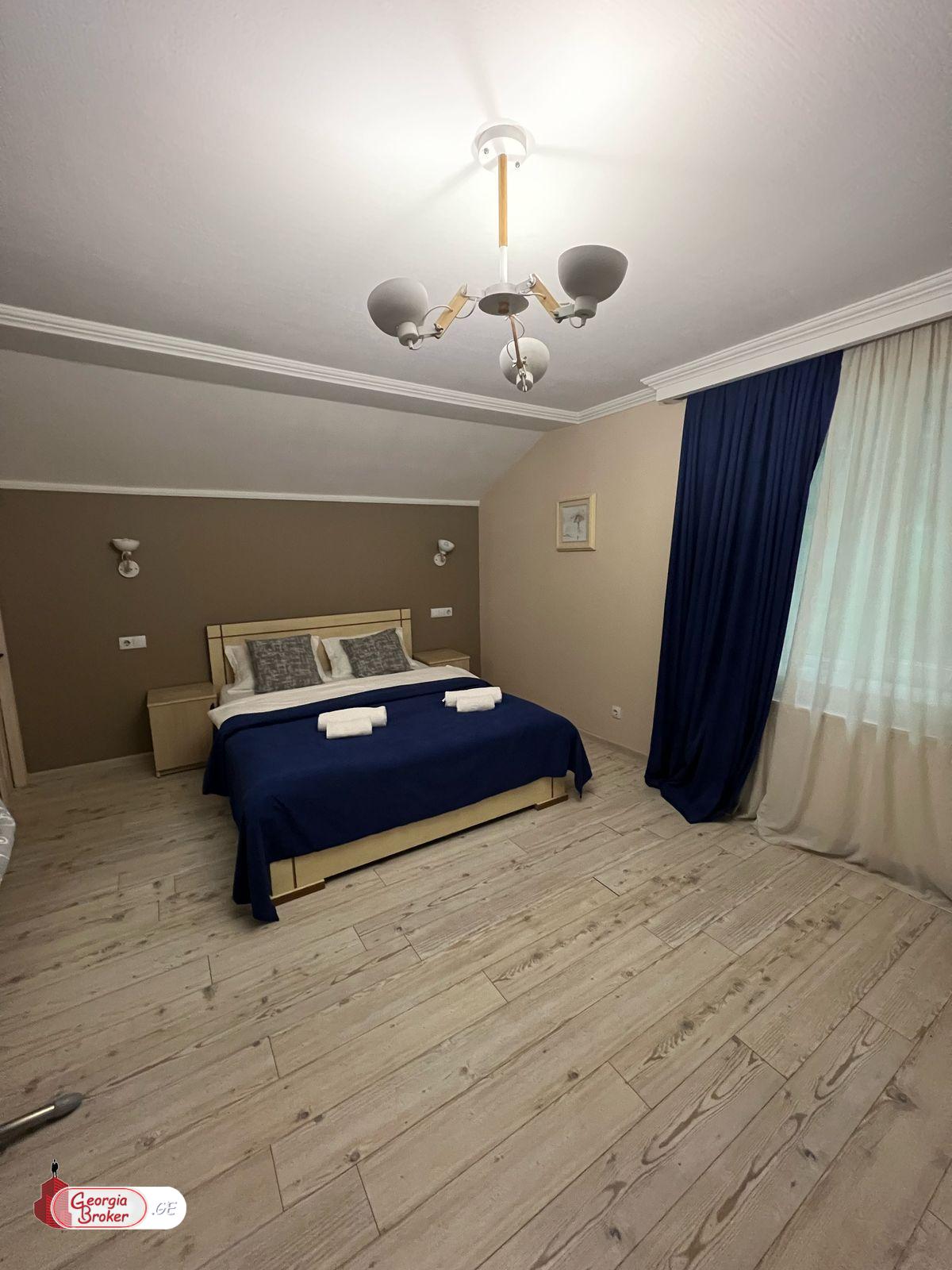 იყიდება ახალი გარემონტებული 5 ოთახიანი ბინა