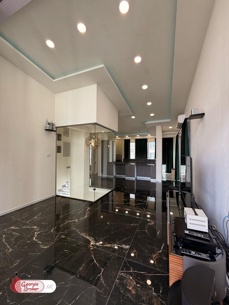 იყიდება ახალი გარემონტებული საოფისე ფართი