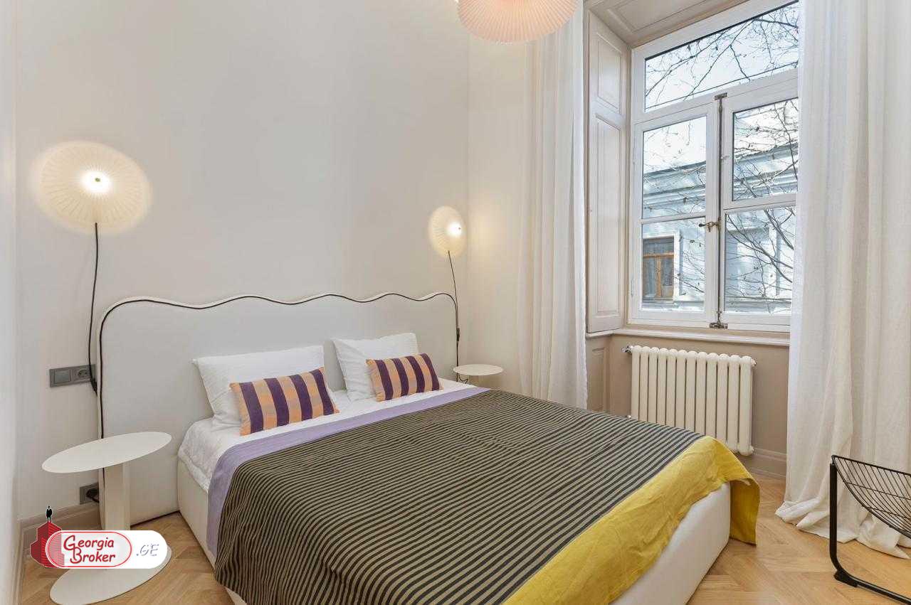 იყიდება ახალი გარემონტებული 3 ოთახიანი ბინა