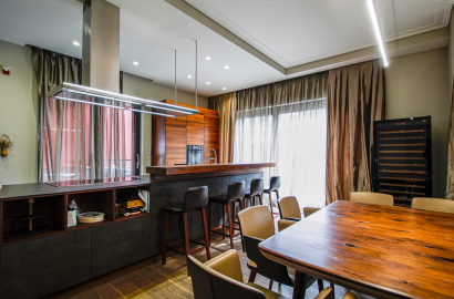 ქირავდება ახალი გარემონტებული 5 ოთახიანი ბინა