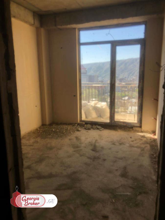 nearly repaired 3-room apartment for sale