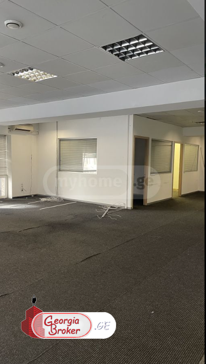 продается офис с новым ремонтом