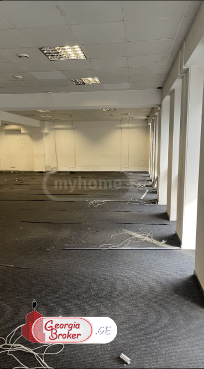 продается офис с новым ремонтом