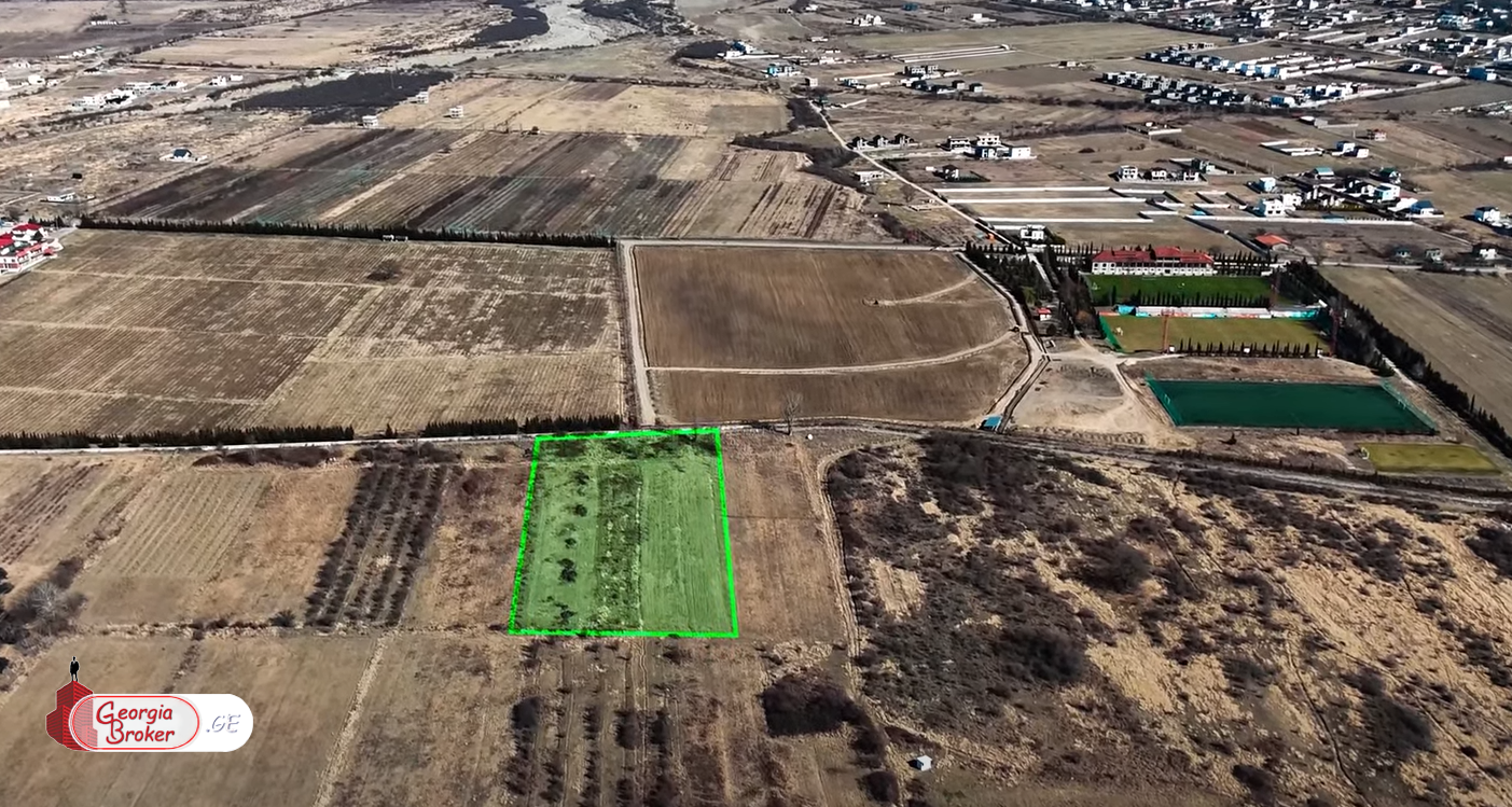 იყიდება სამეურნეო მიწის ნაკვეთი