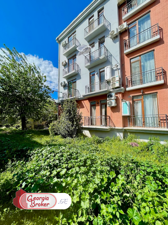 იყიდება ახალი გარემონტებული 4 ოთახიანი ბინა