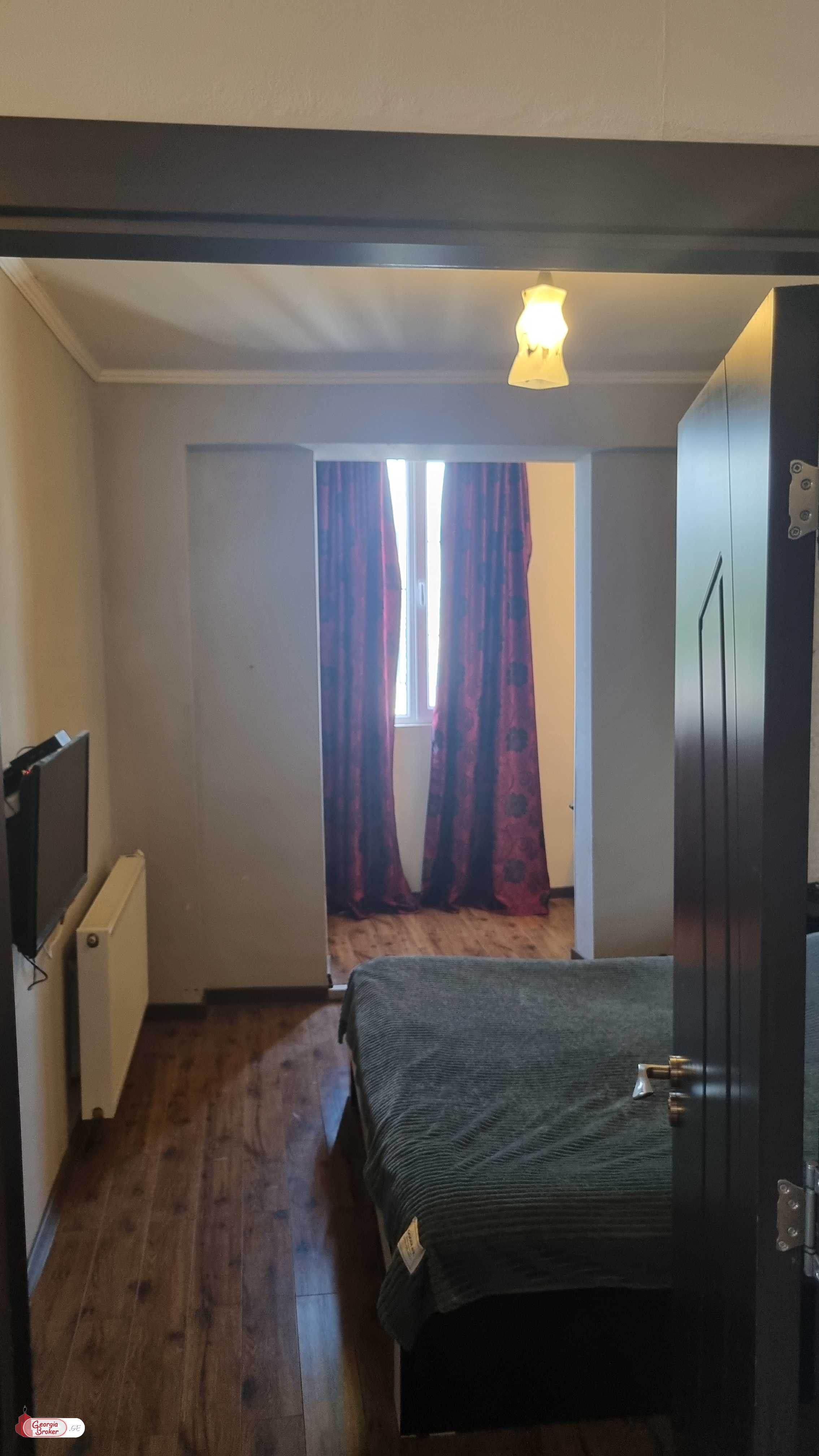 nearly repaired 3-room apartment for sale