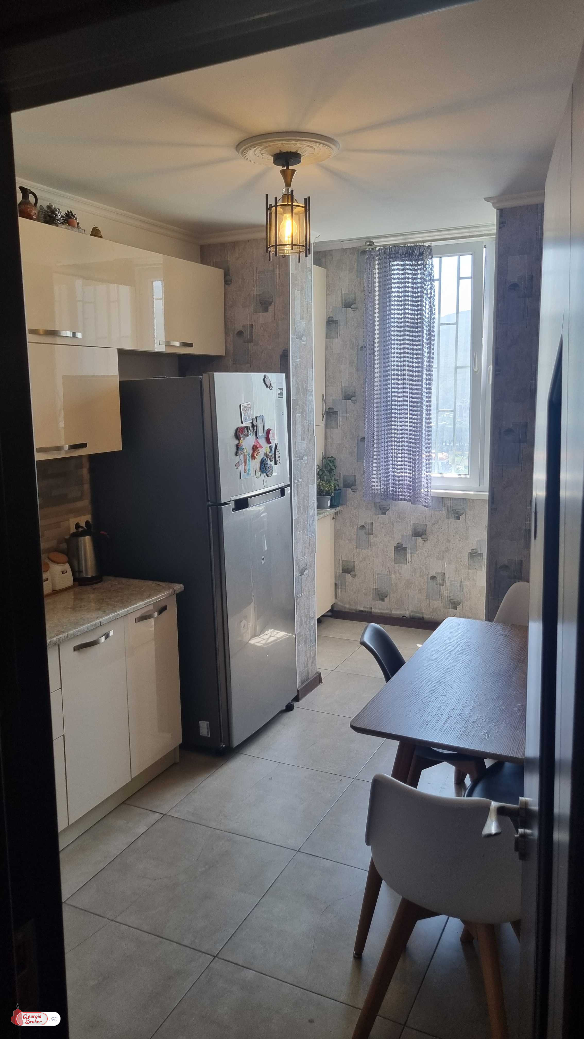 nearly repaired 3-room apartment for sale