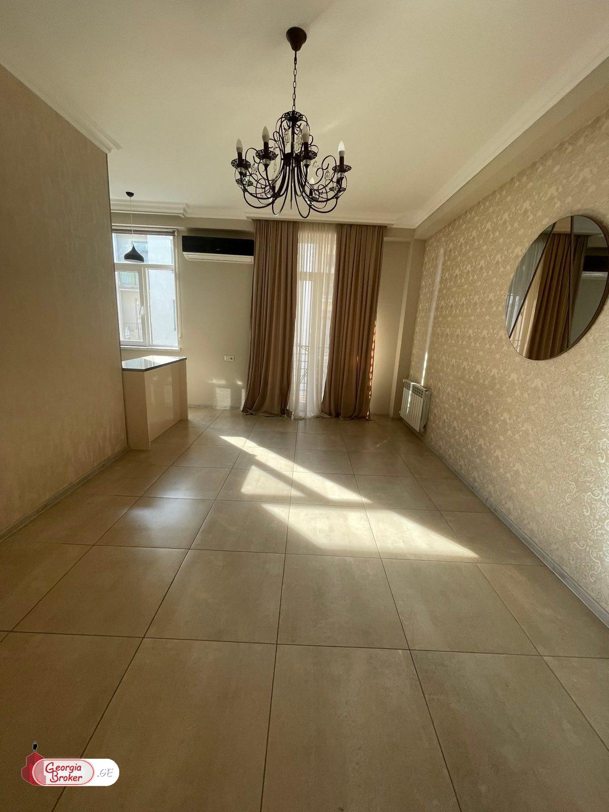 продается квартира с новым ремонтом 3-комнаты