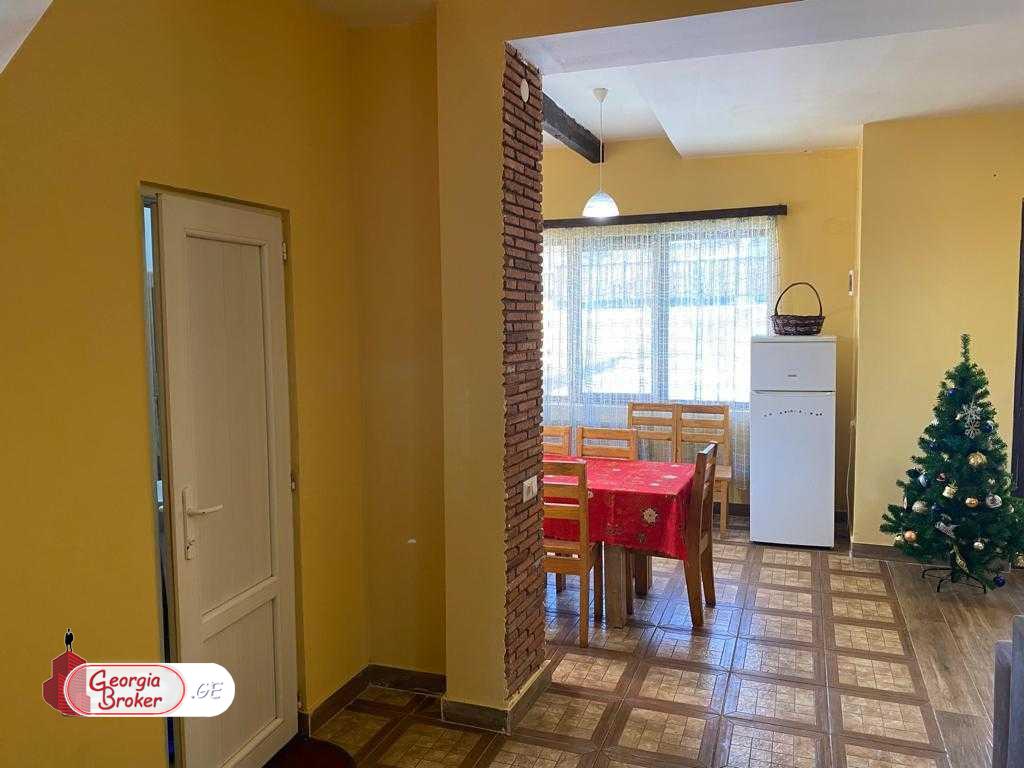 იყიდება ახალი გარემონტებული 3 ოთახიანი სახლი