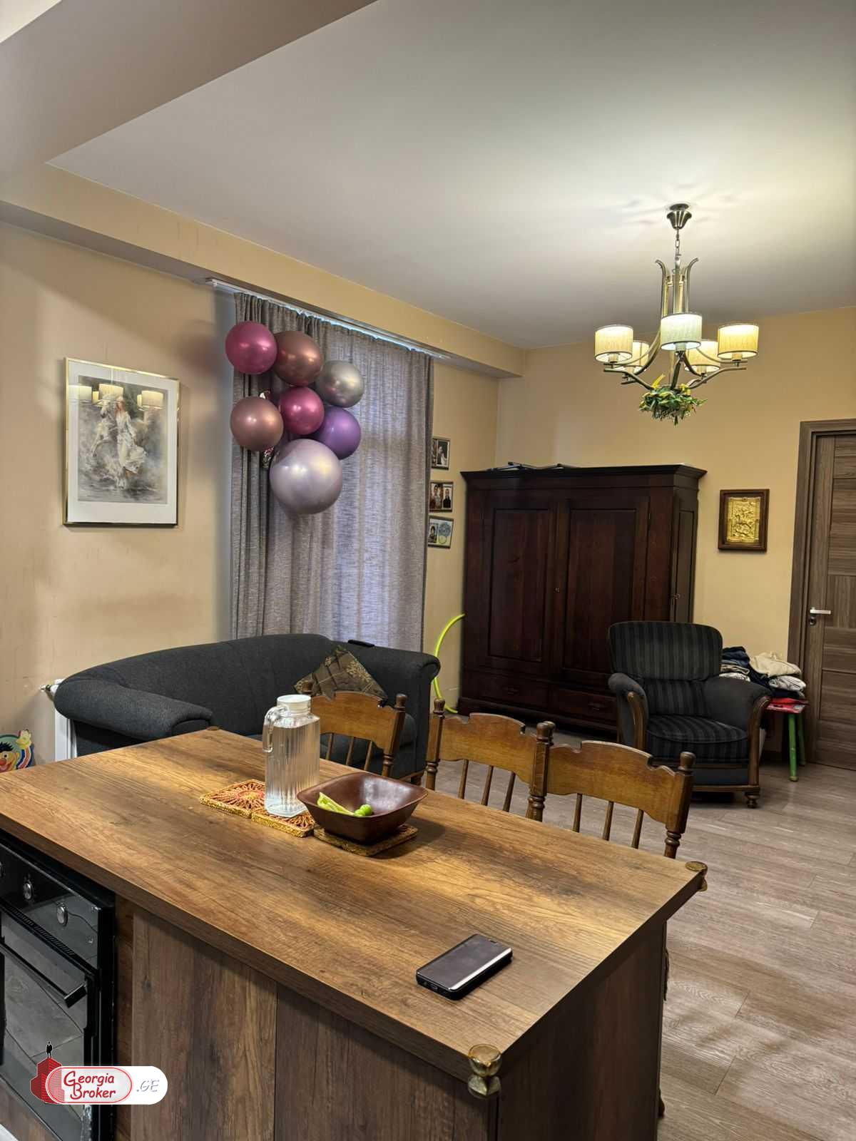 nearly repaired 3-room apartment for sale