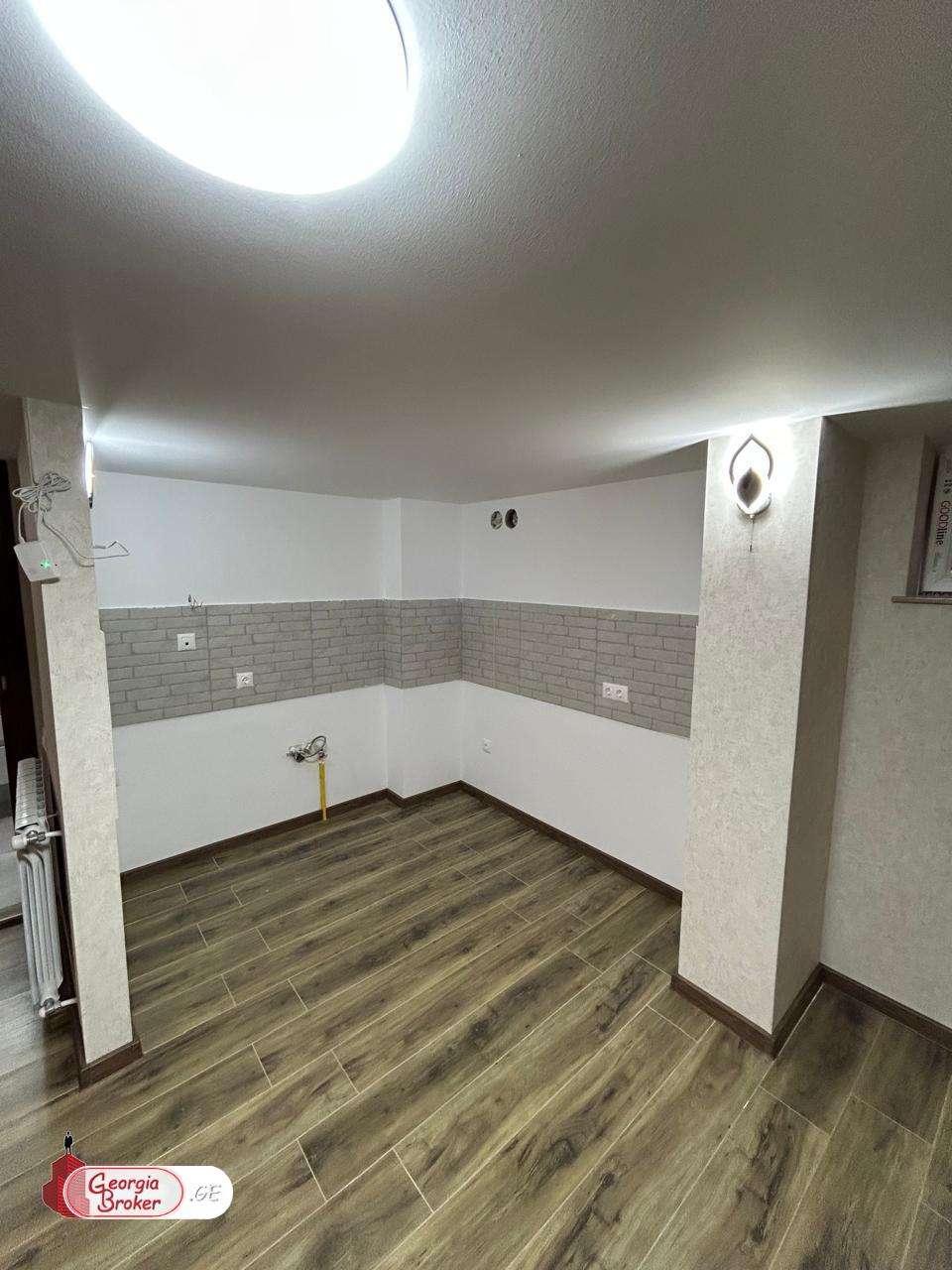 იყიდება ახალი გარემონტებული საოფისე ფართი