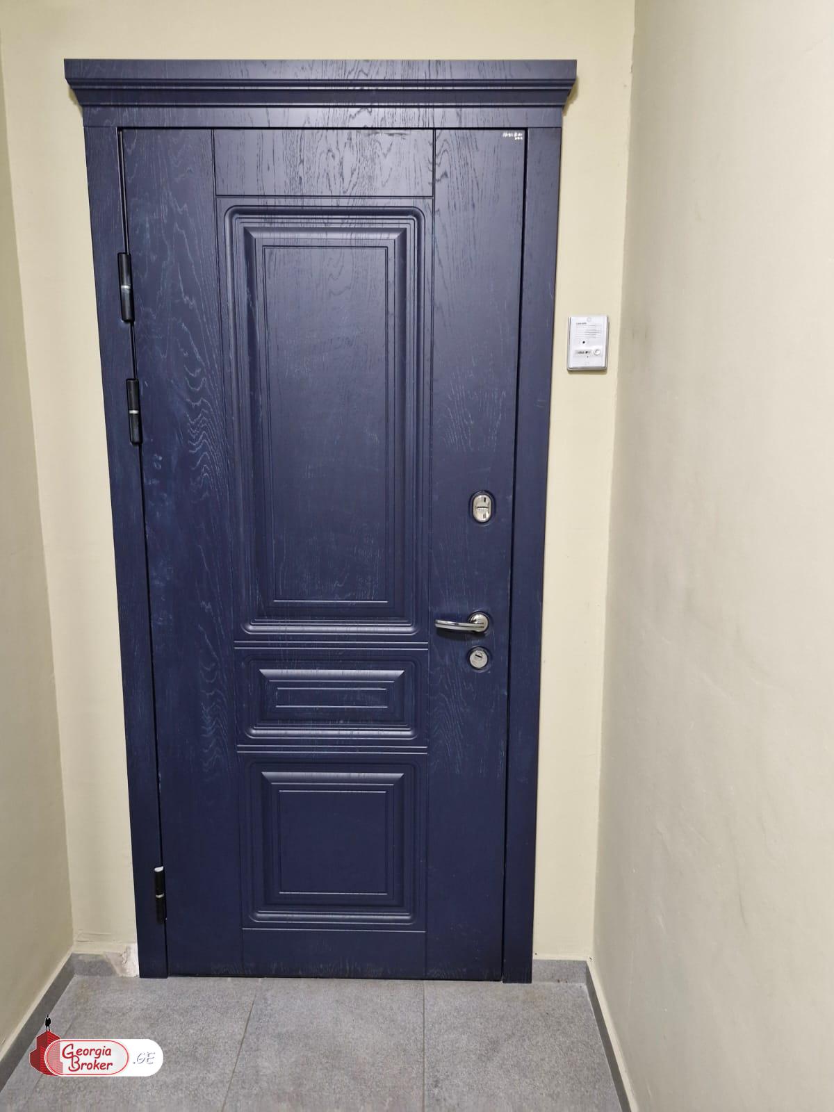 продается квартира с новым ремонтом 3-комнаты