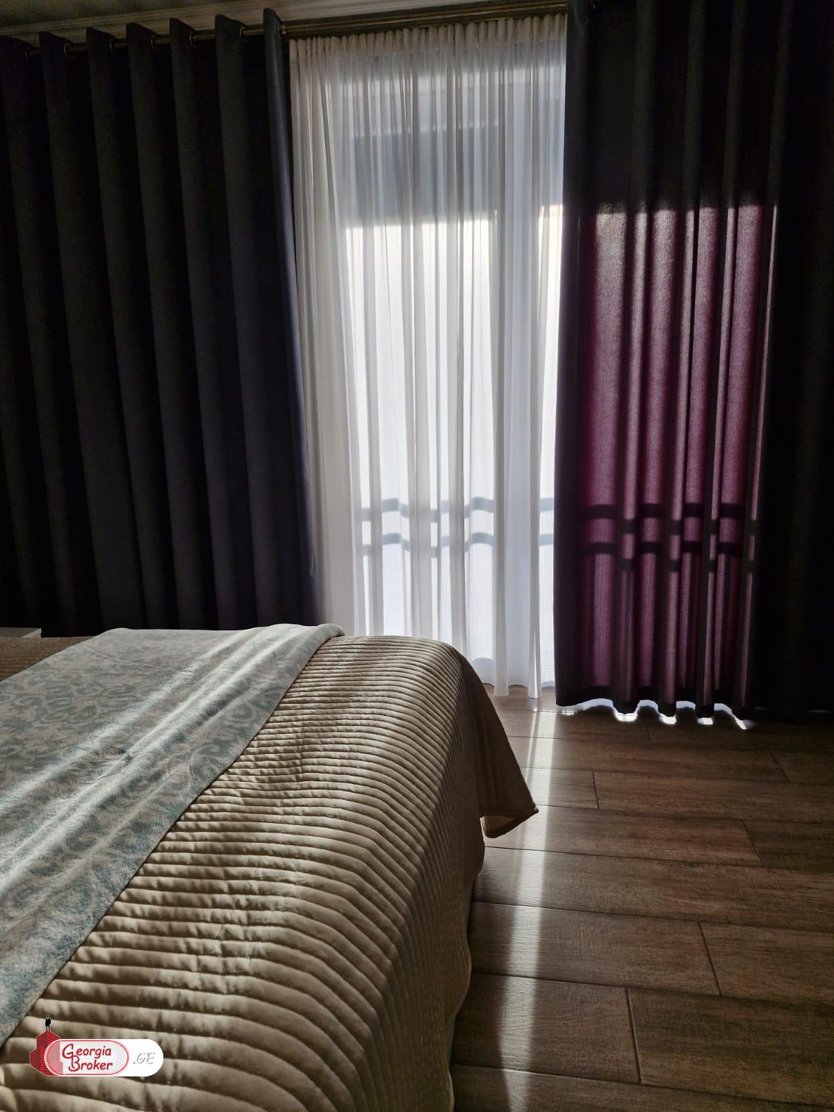 продается квартира с новым ремонтом 3-комнаты