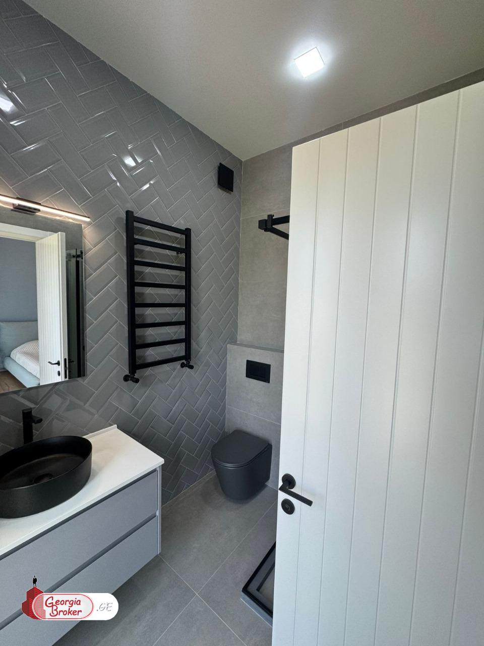 nearly repaired 8-room house for sale