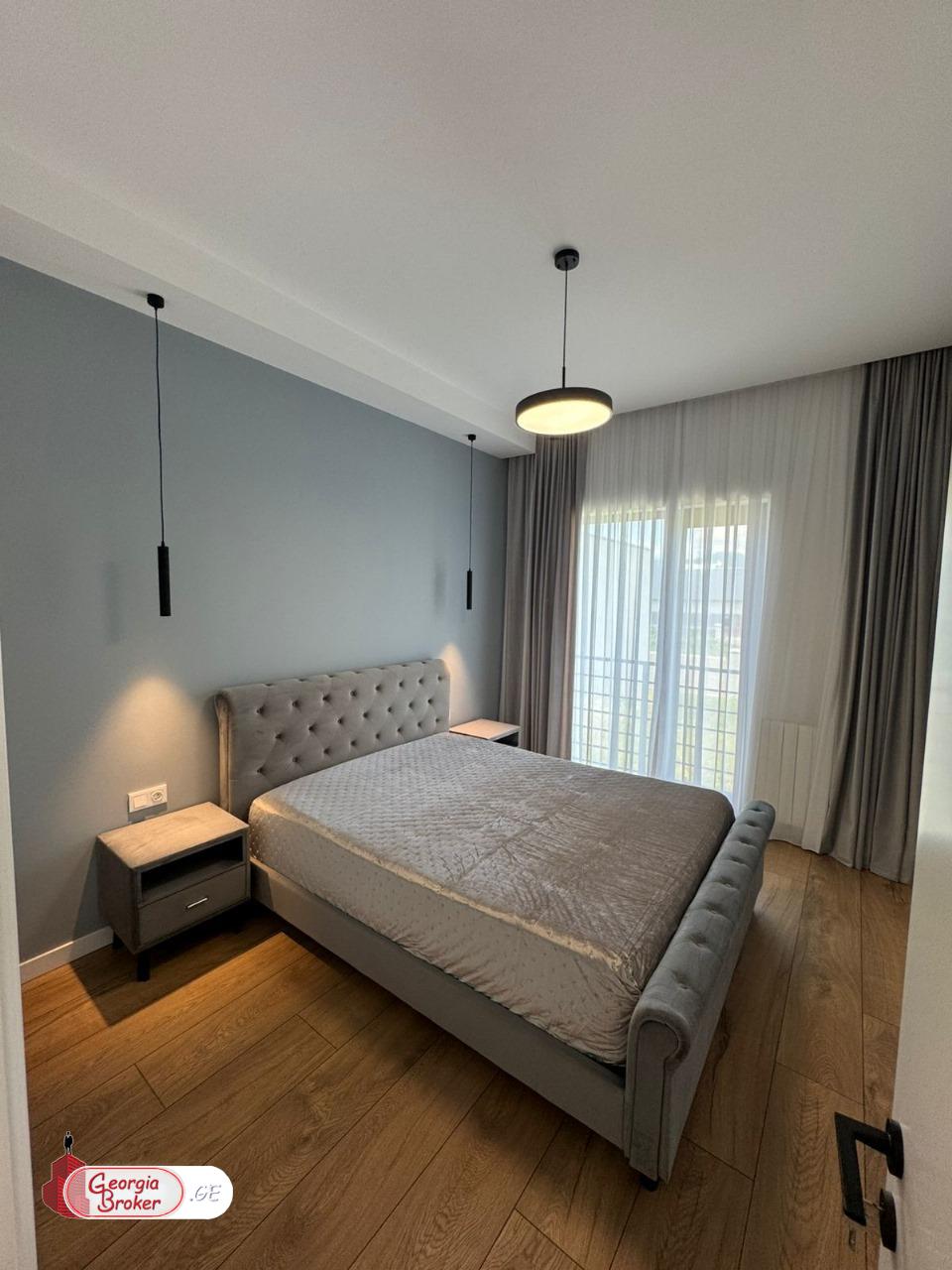 nearly repaired 8-room house for sale