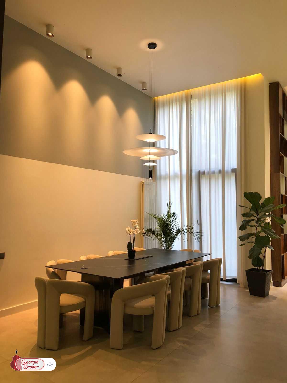 nearly repaired 8-room house for sale