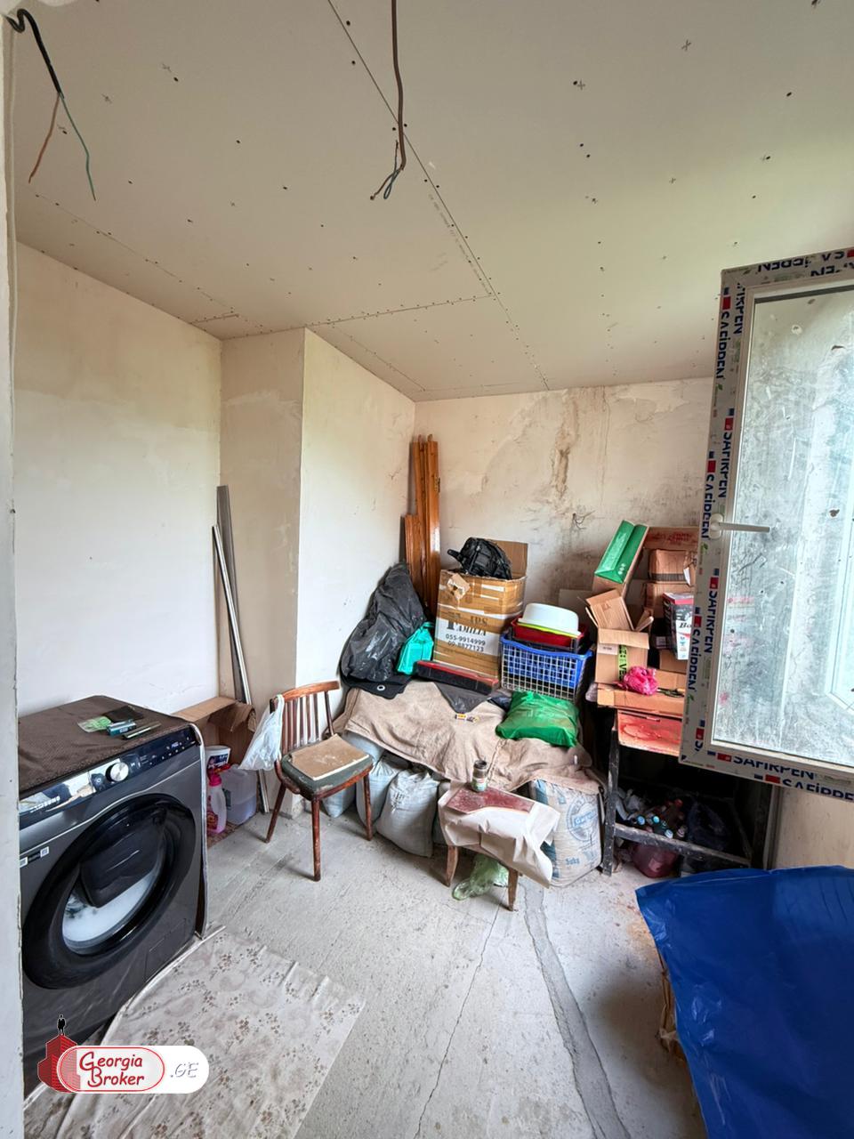 nearly repaired 4-room apartment for sale