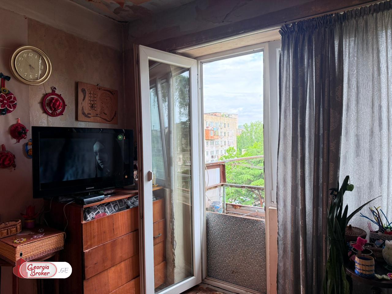 nearly repaired 4-room apartment for sale