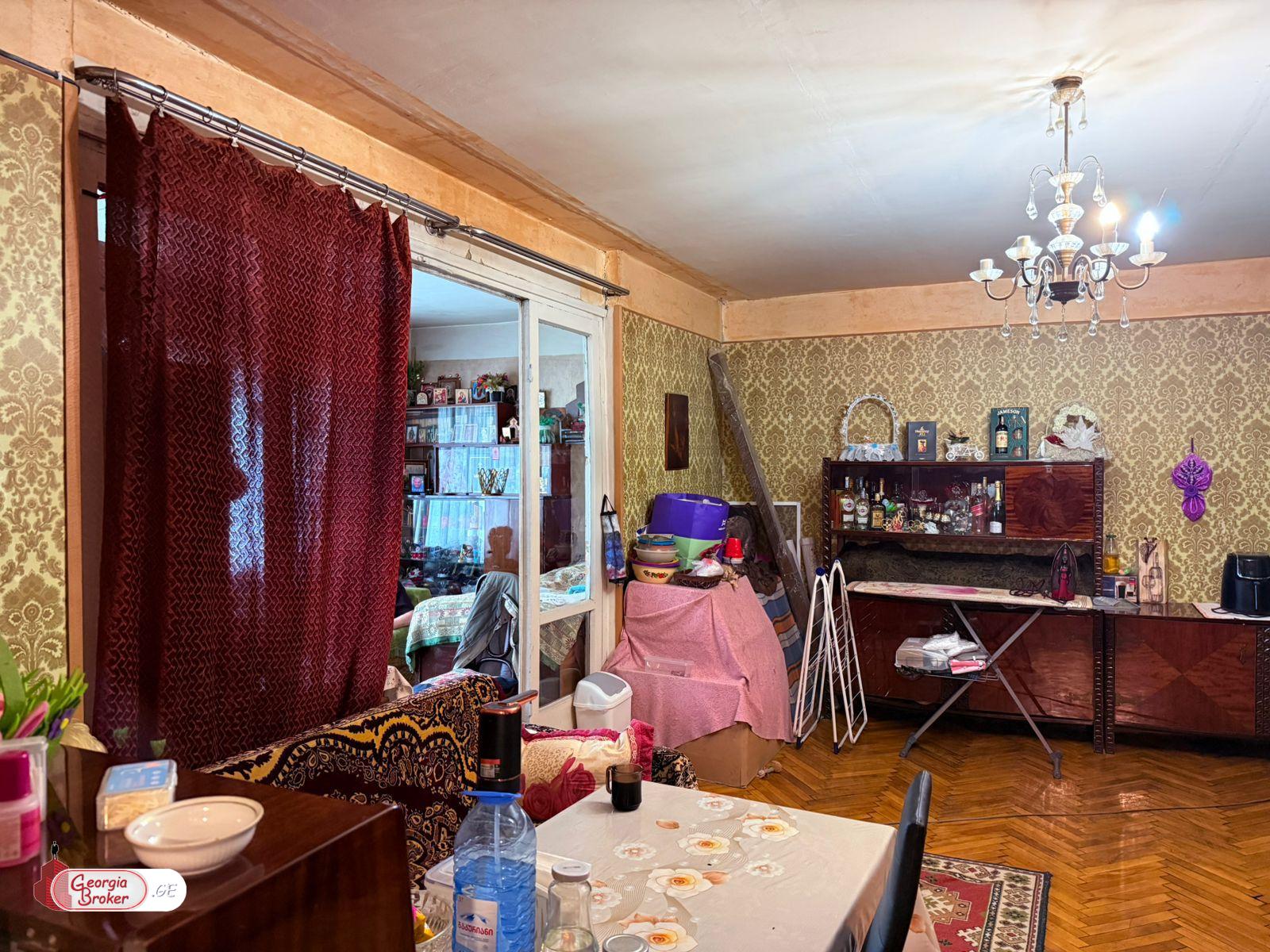 nearly repaired 4-room apartment for sale