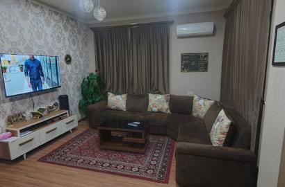 იყიდება ახალი გარემონტებული 4 ოთახიანი სახლი