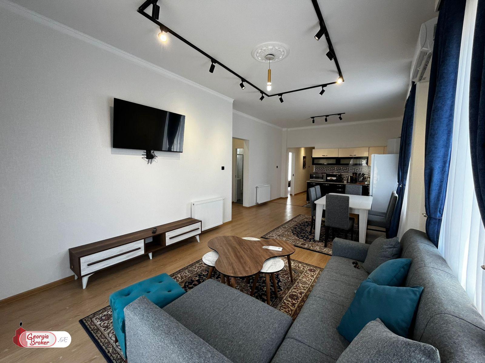 იყიდება ახალი გარემონტებული 4 ოთახიანი სახლი