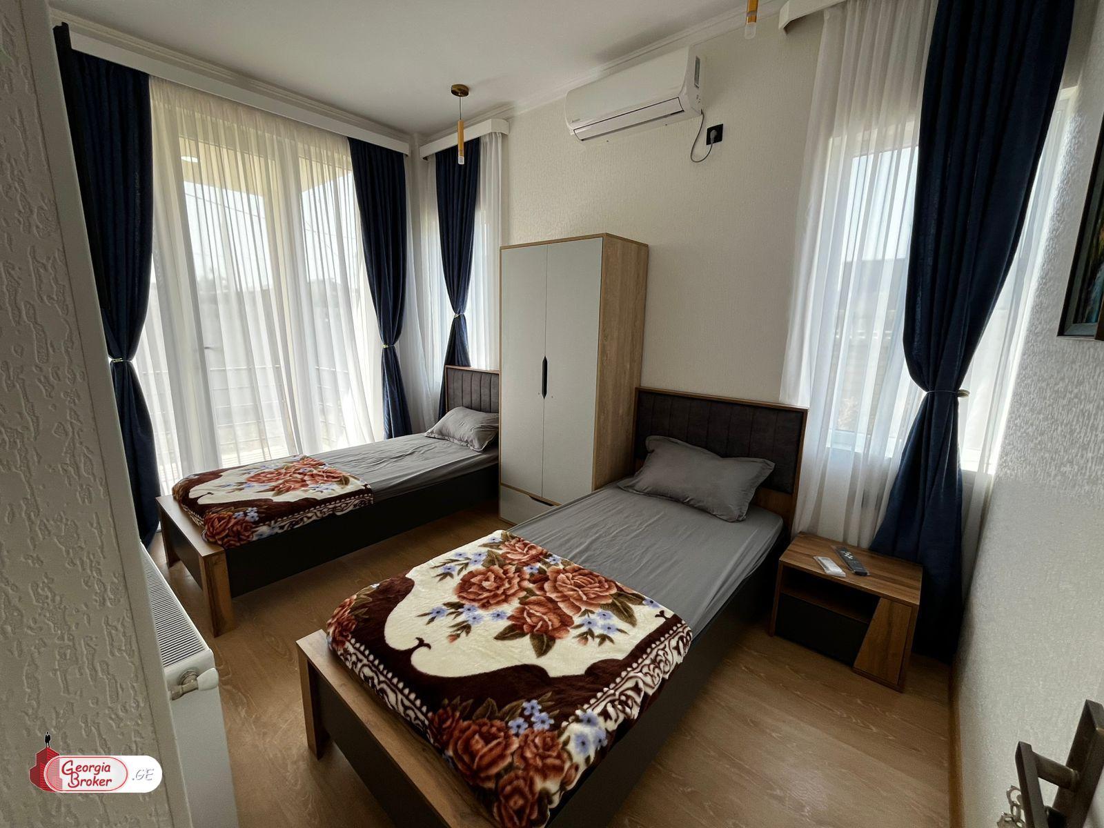 იყიდება ახალი გარემონტებული 4 ოთახიანი სახლი