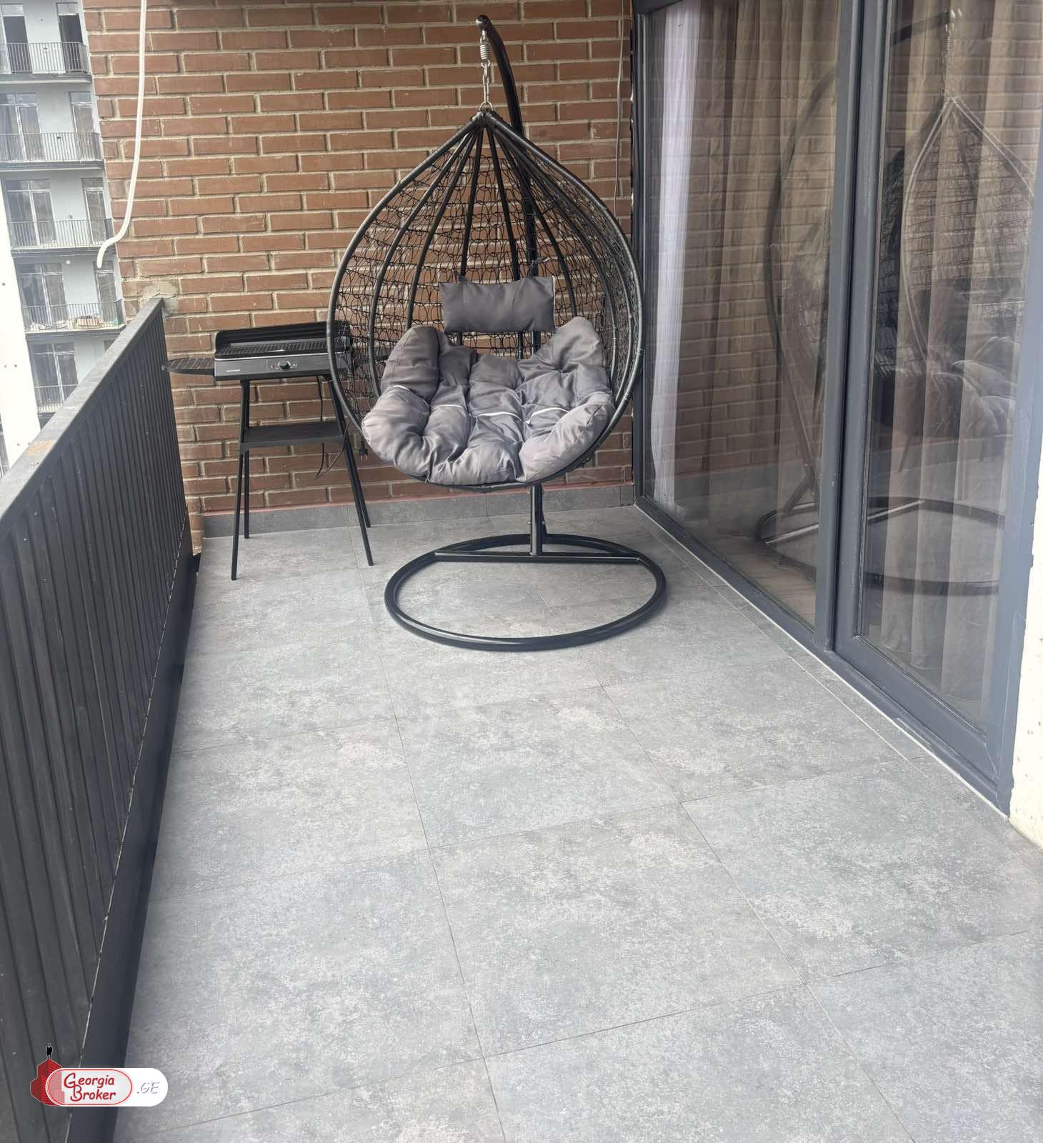 იყიდება ახალი გარემონტებული 3 ოთახიანი ბინა