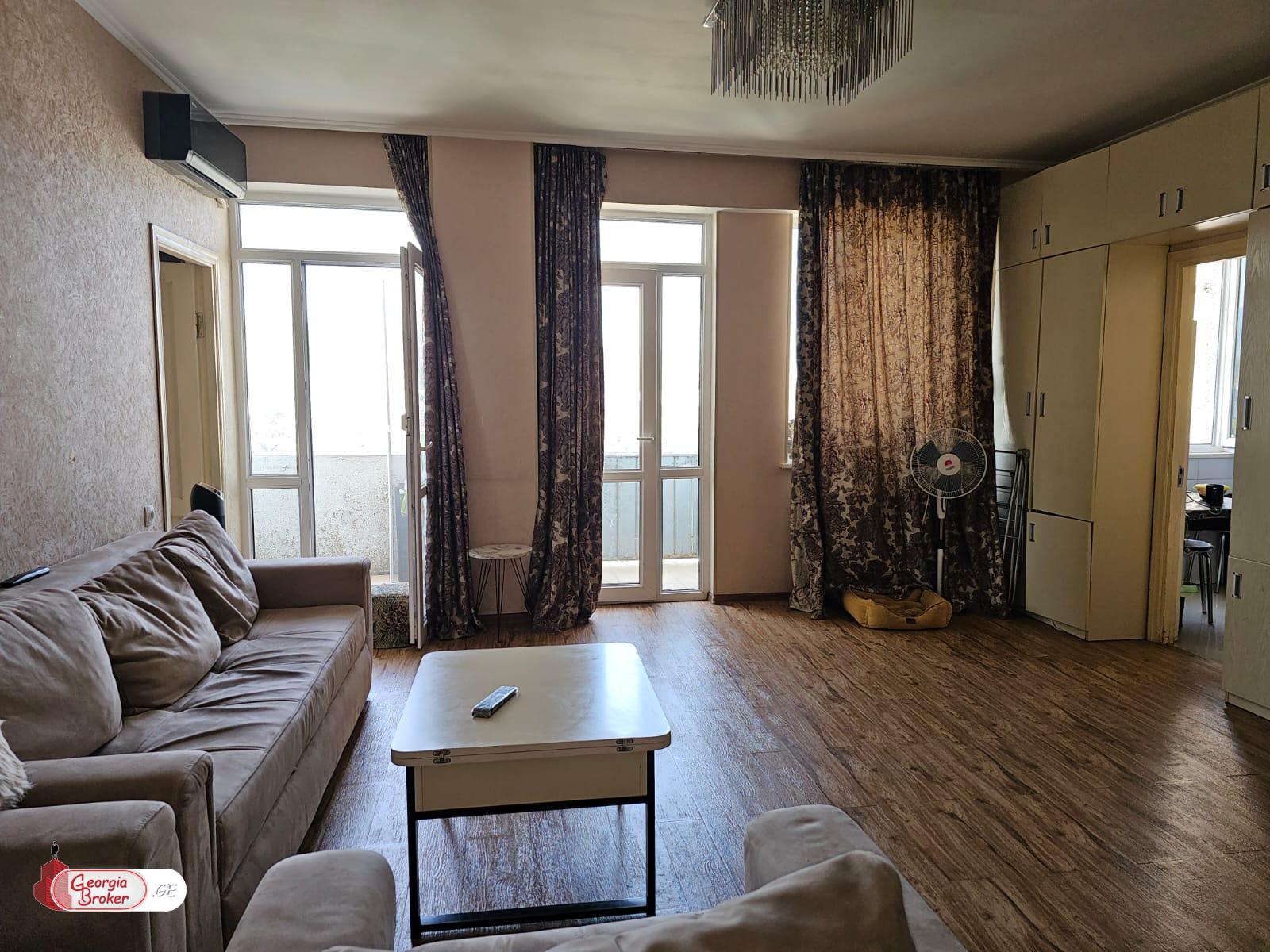 იყიდება ახალი გარემონტებული 3 ოთახიანი ბინა