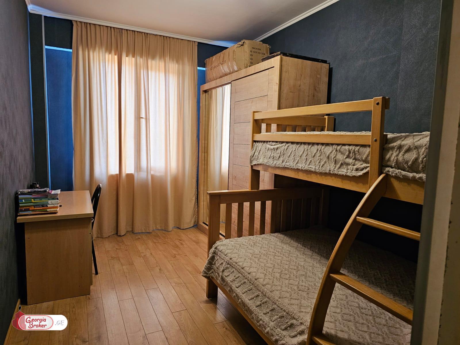 იყიდება ახალი გარემონტებული 3 ოთახიანი ბინა