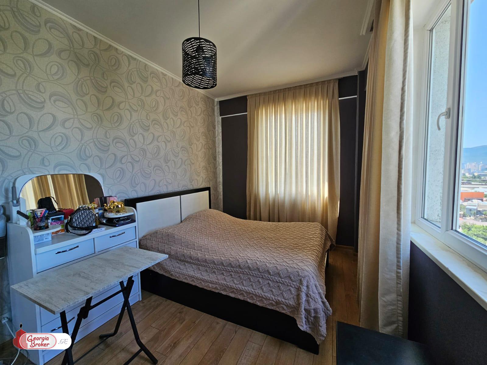 იყიდება ახალი გარემონტებული 3 ოთახიანი ბინა