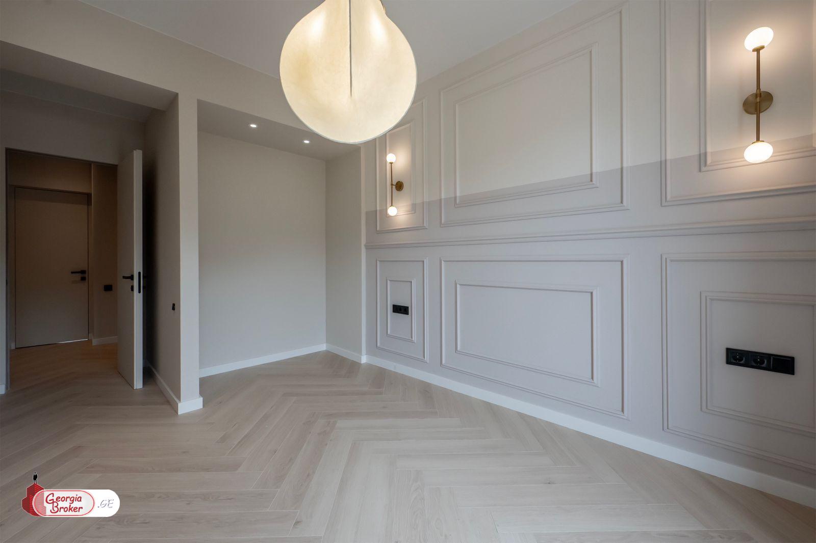 იყიდება ახალი გარემონტებული 5 ოთახიანი ბინა