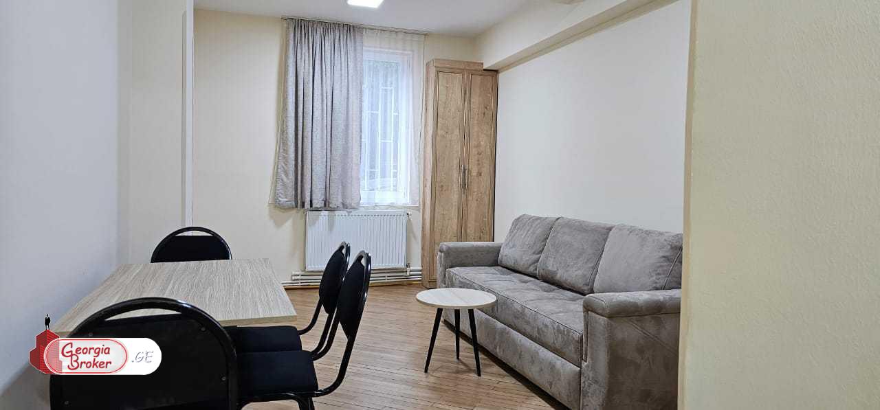 nearly repaired 3-room apartment for sale