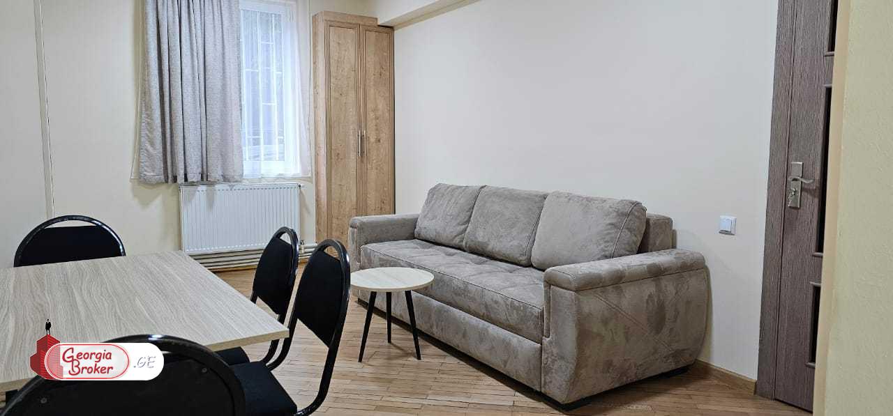 nearly repaired 3-room apartment for sale