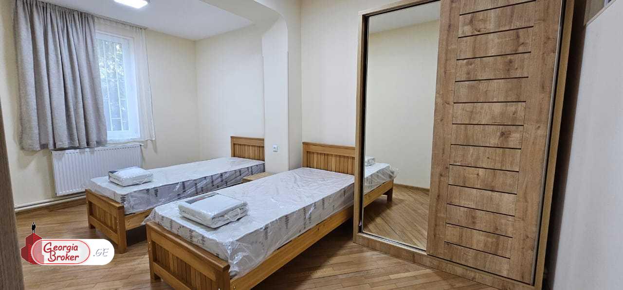 nearly repaired 3-room apartment for sale