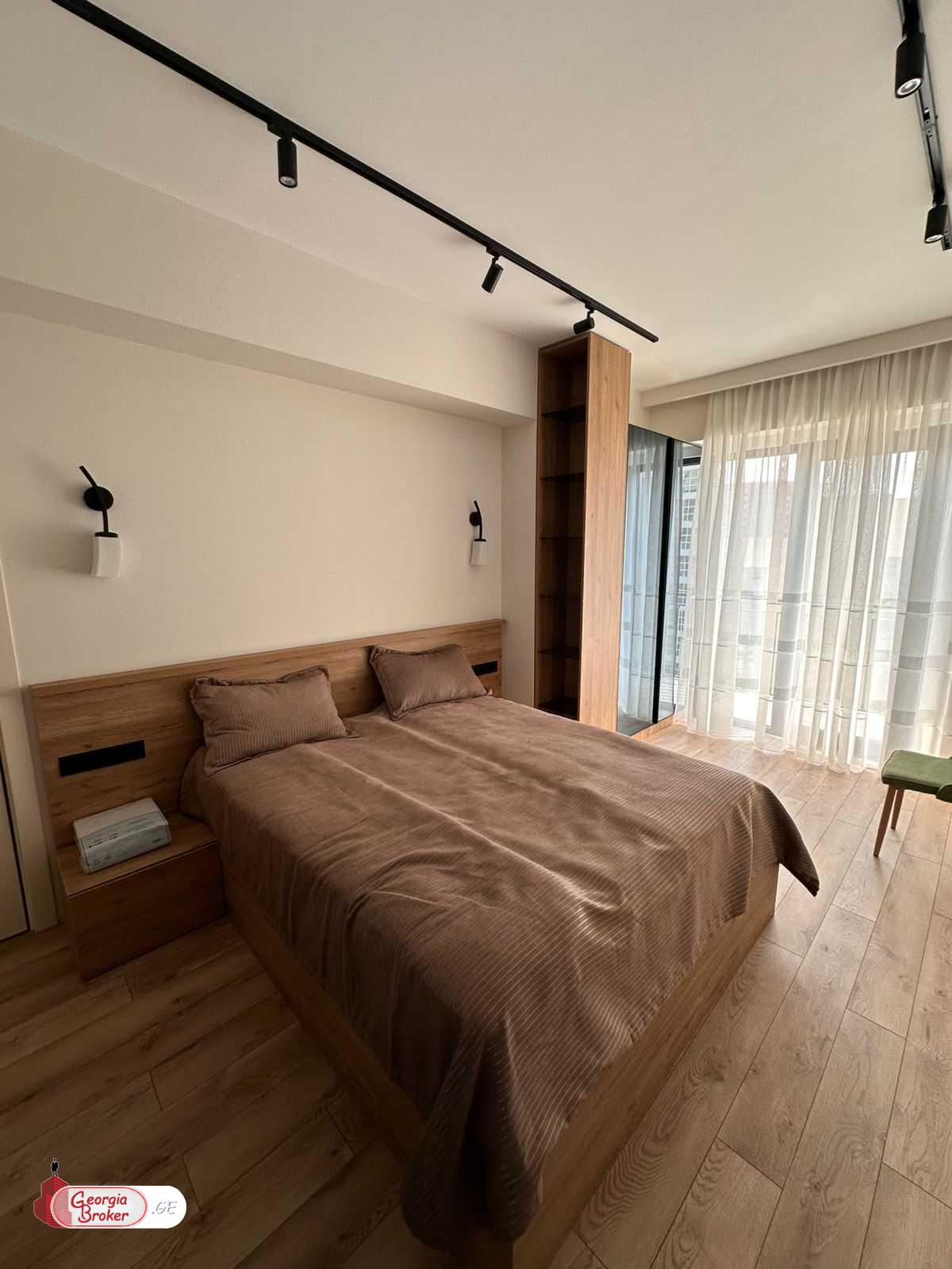 в аренду квартира с новым ремонтом 2-комнаты