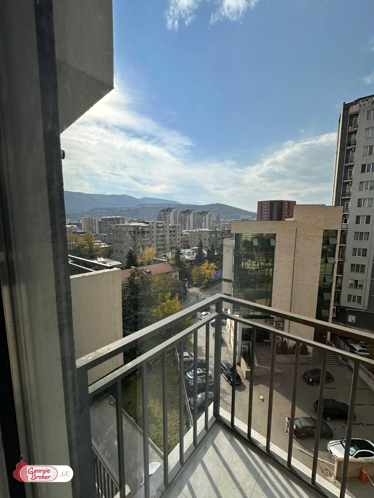 в аренду квартира с новым ремонтом 2-комнаты