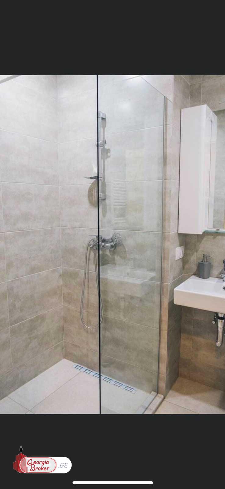 продается квартира с новым ремонтом 1-комната