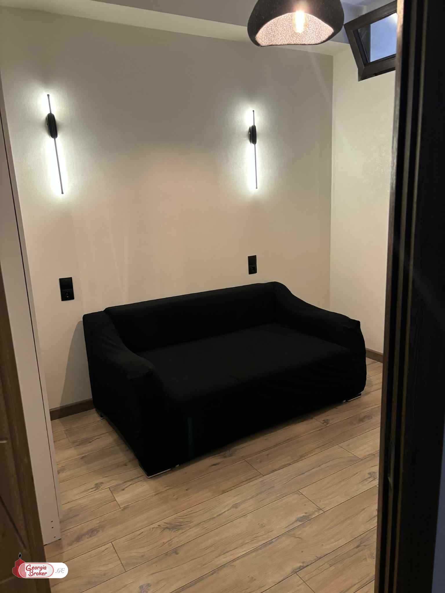 nearly repaired 3-room apartment for sale