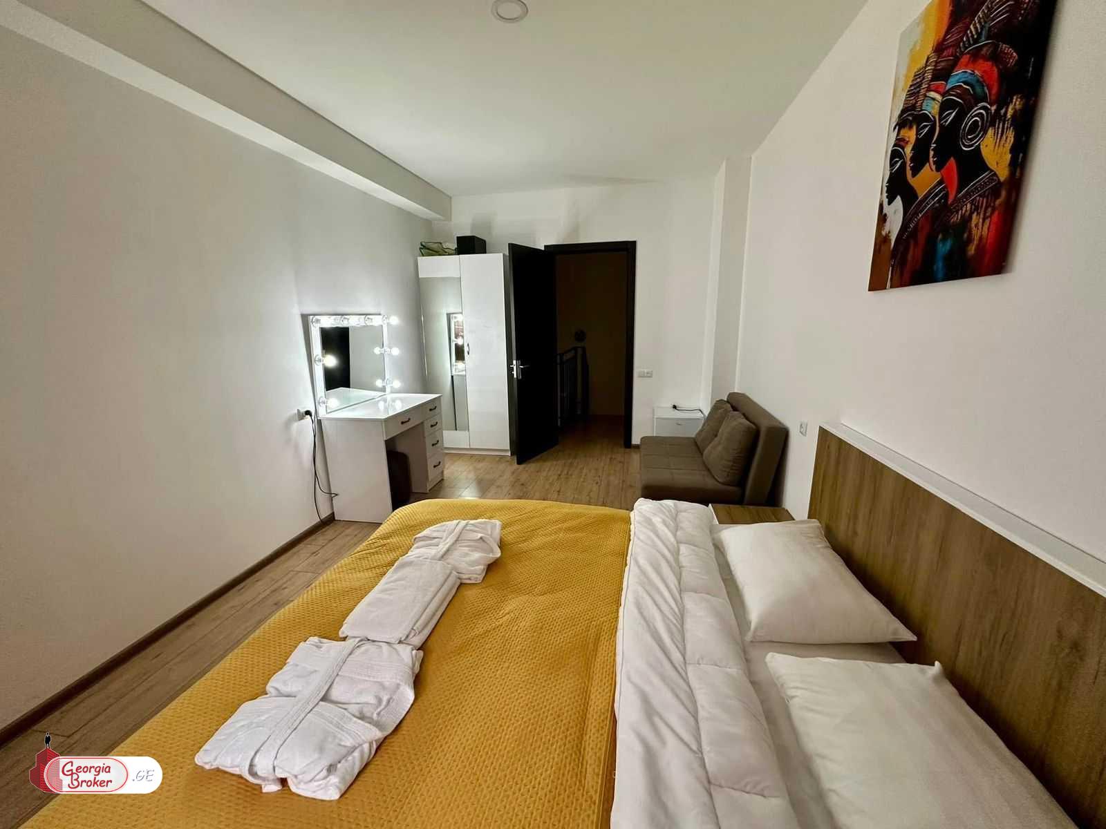 nearly repaired 2-room apartment for sale