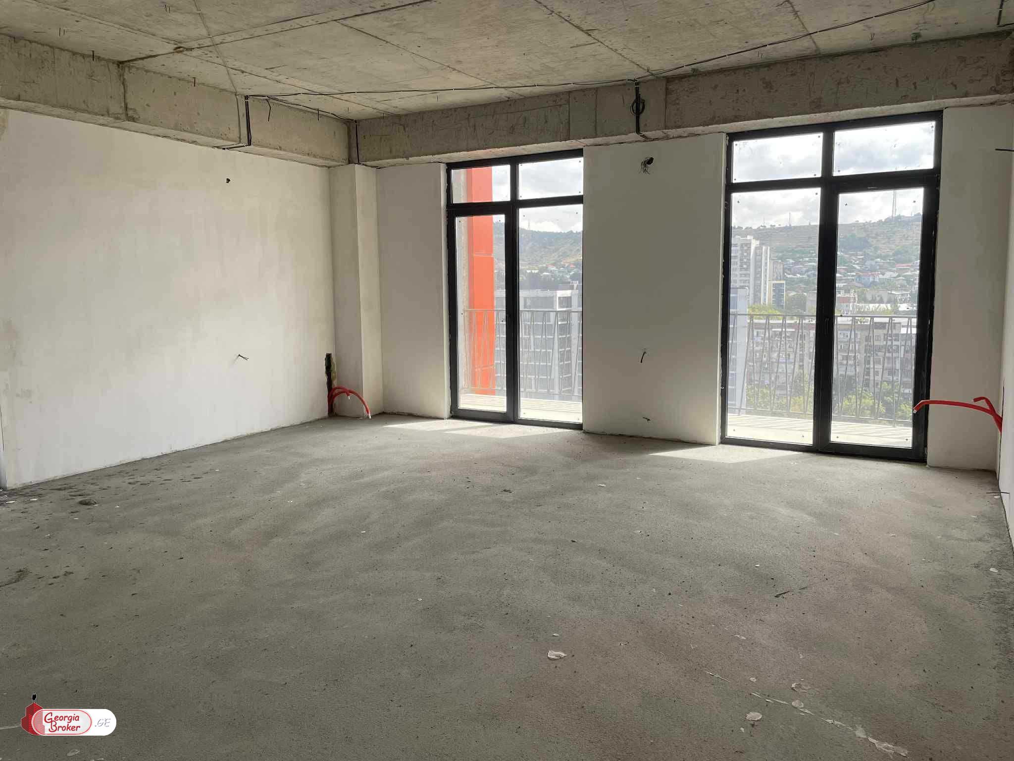 продается квартира с новым ремонтом 3-комнаты