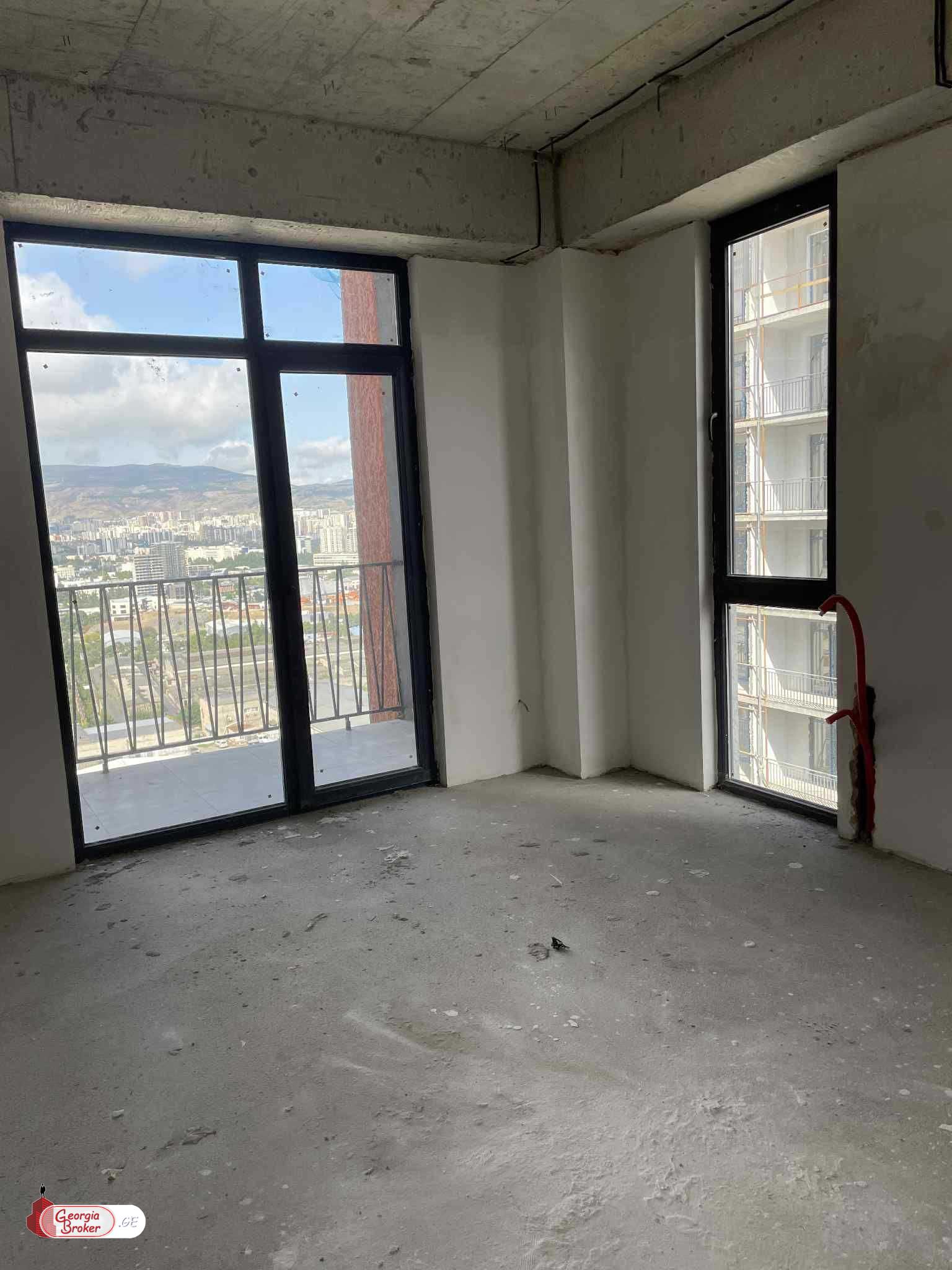 продается квартира с новым ремонтом 3-комнаты