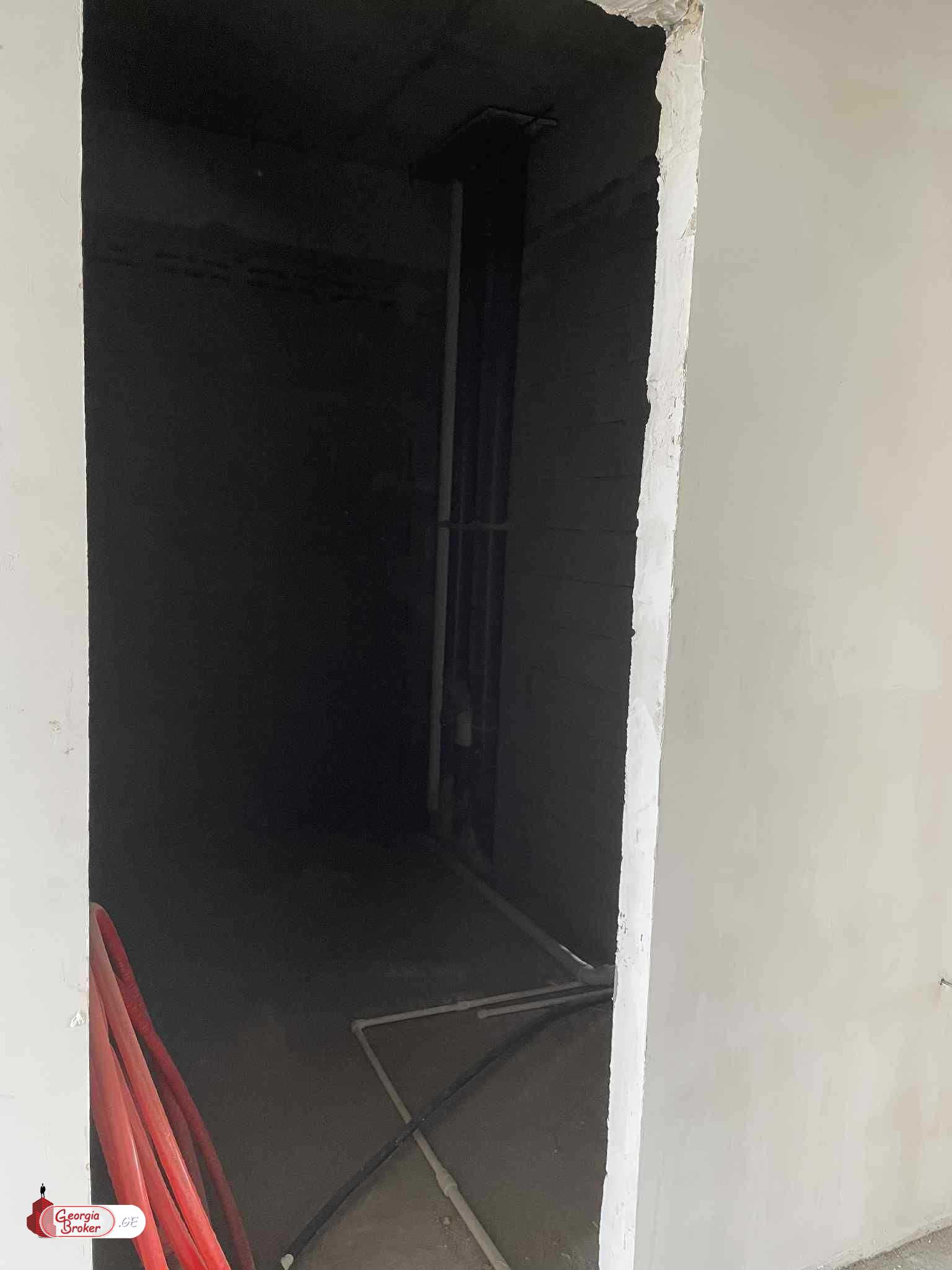 продается квартира с новым ремонтом 3-комнаты